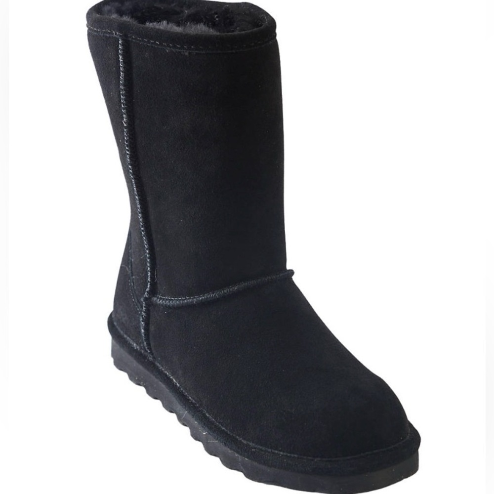 Bear paw Elle Short Boot. Black. Size 7. Have not been worn.